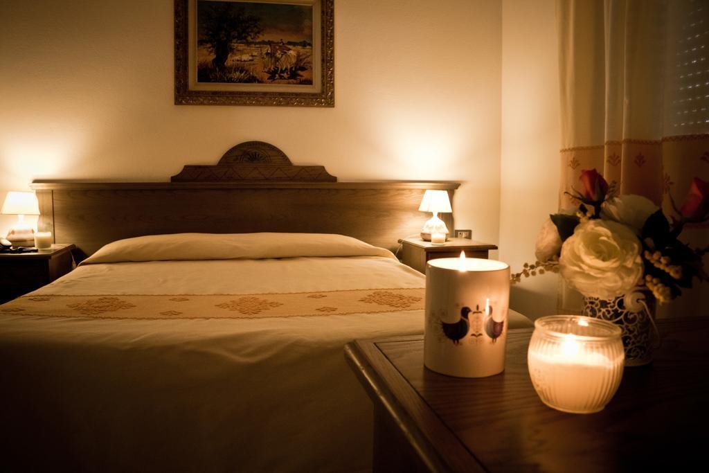 Hotel Artu Iglesias Quarto foto